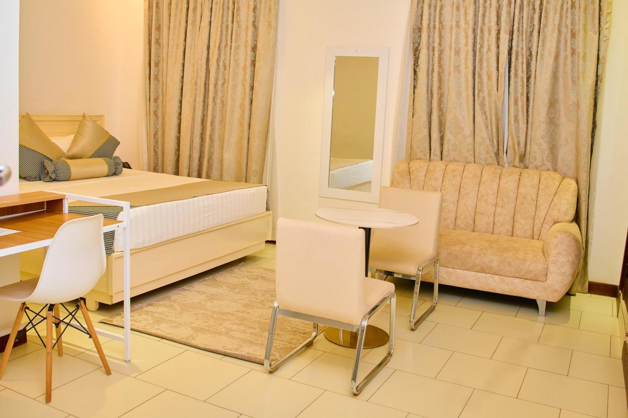 Hotel Amaranth ดาร์เอสซาลาม ภายนอก รูปภาพ